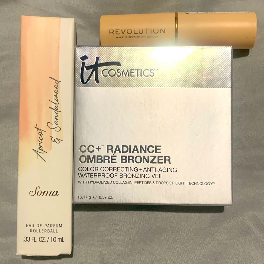 Makeup bundle